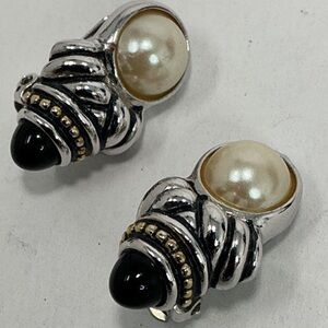 Women’s Vintage John Medeiros Elegant Silver and Black Pearl Clip On Earrings